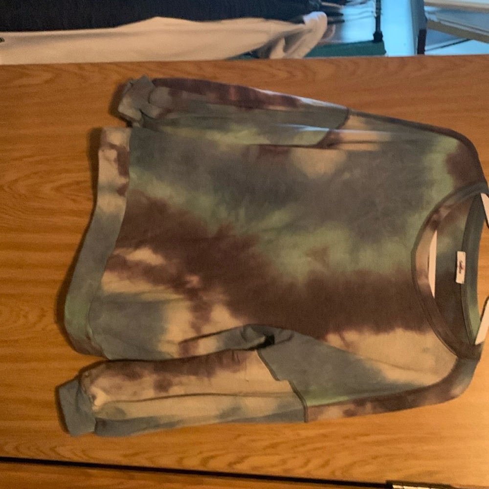 Lightweight French terry long sleeve